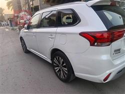 ميتسوبيشي اوتلاندر